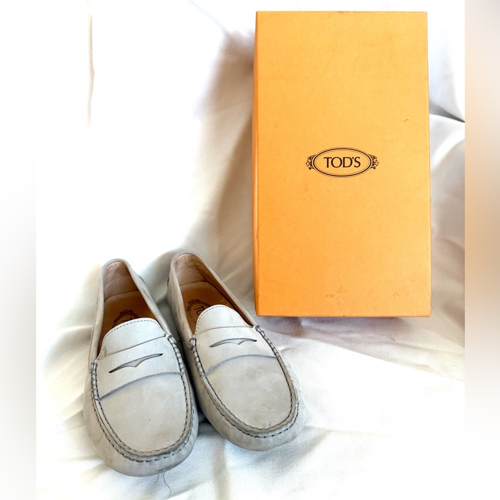 Tod's Women’s Gray Leather Loafers sz 8.5